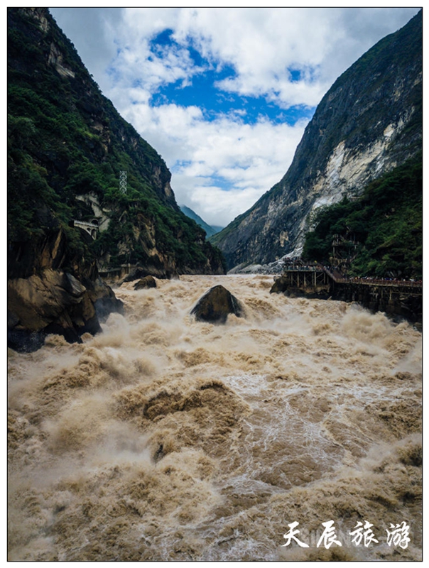 上虎跳峡-1